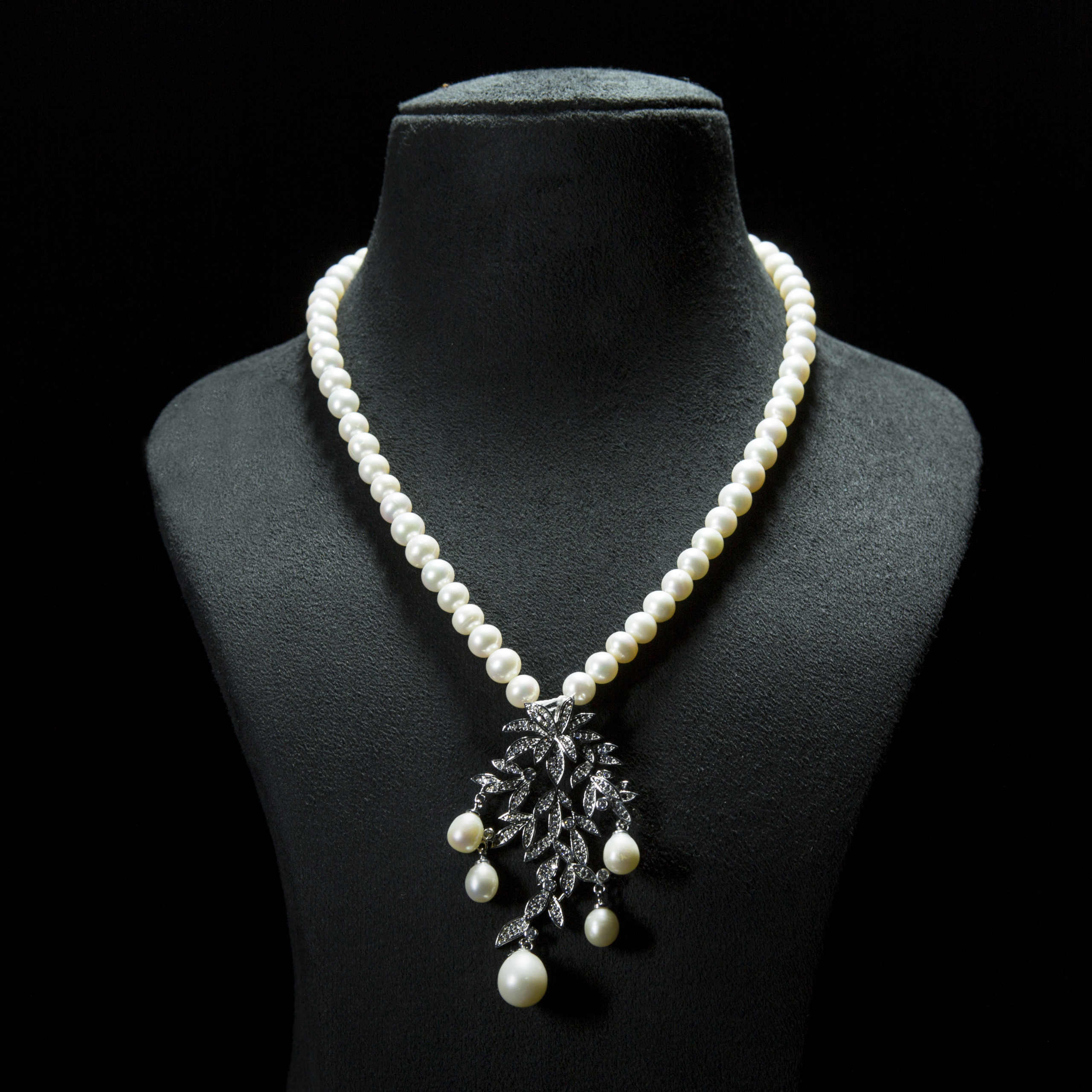 Diamond Necklace 001-165-00226 14KW - Diamond Necklaces | P.J. Rossi  Jewelers | Lauderdale-By-The-Sea, FL