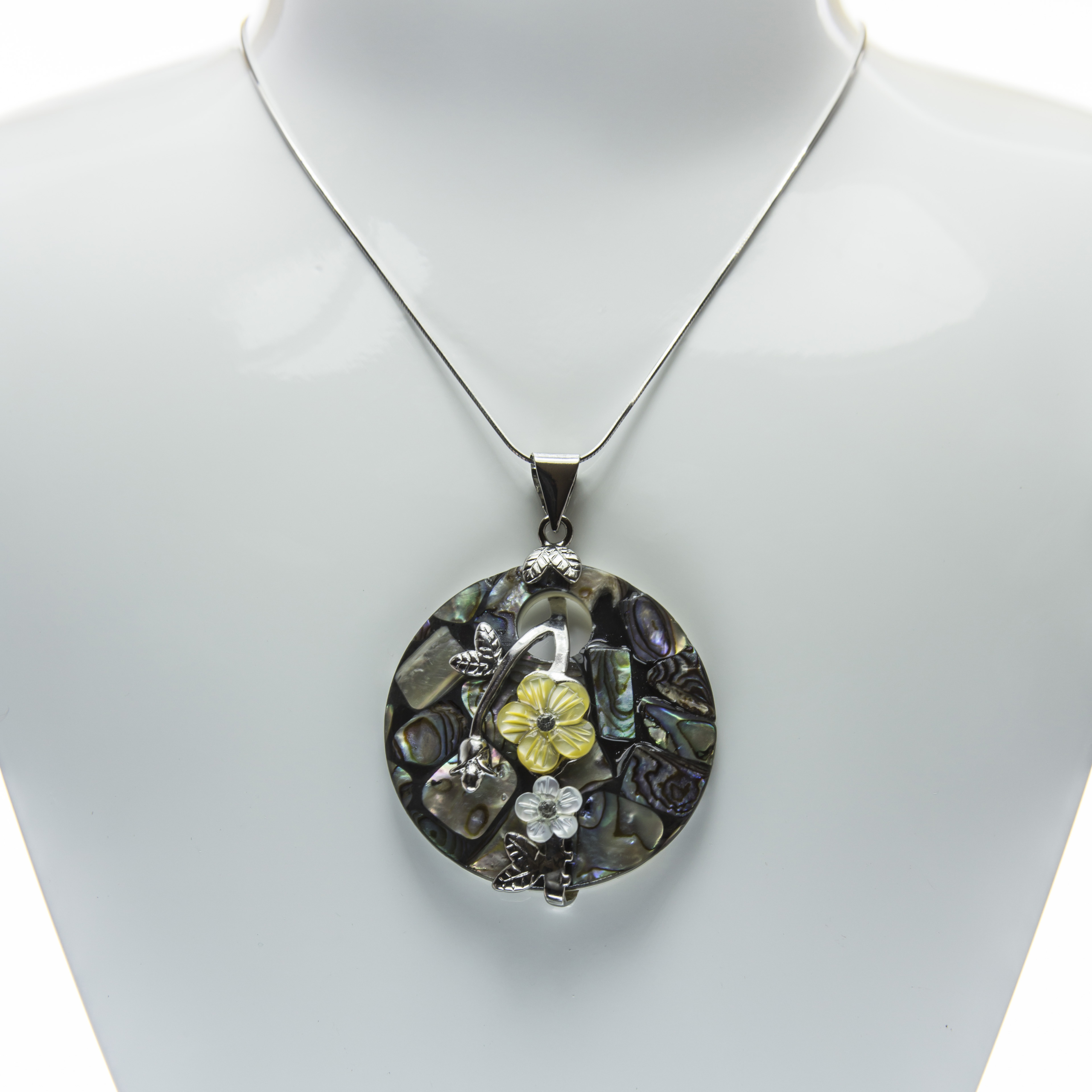 Round shaped Floral pattern Abalone Shell and Mother of Pearl Pendant